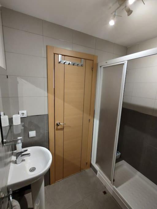 Piscis Beach Apartment เบนัลมาเดนา ภายนอก รูปภาพ